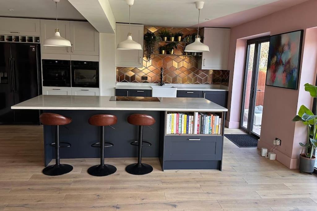 Formby, Spacious True Bungalow Steps From Beach Exteriér fotografie